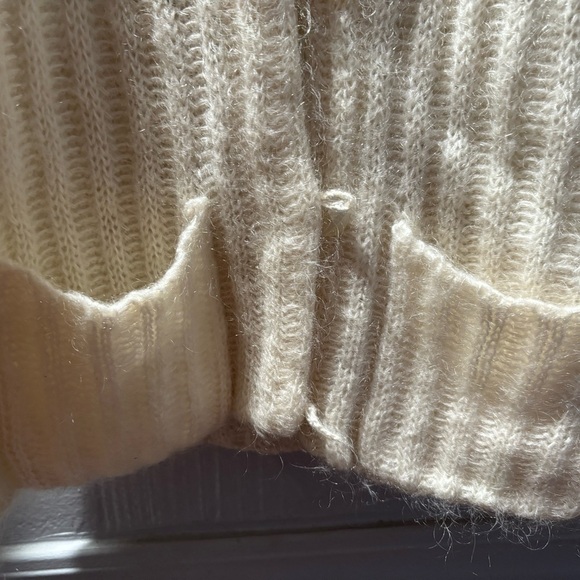 Vintage Express Tricot Women Mohair/Acrylic Cardigan Sweater Color Ivory Size S - Picture 5 of 10